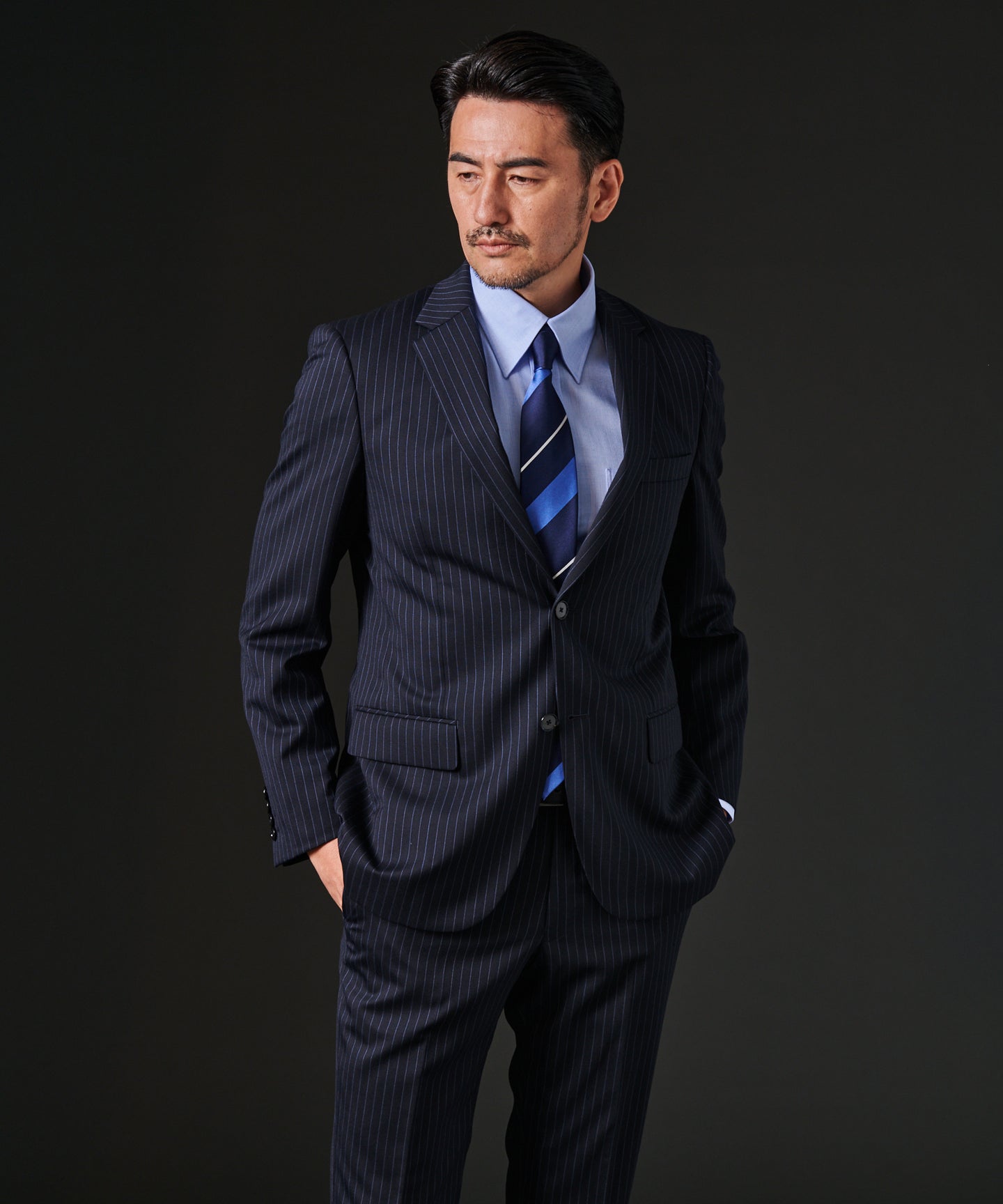 HIROKO KOSHINO TWピンストライプスーツ